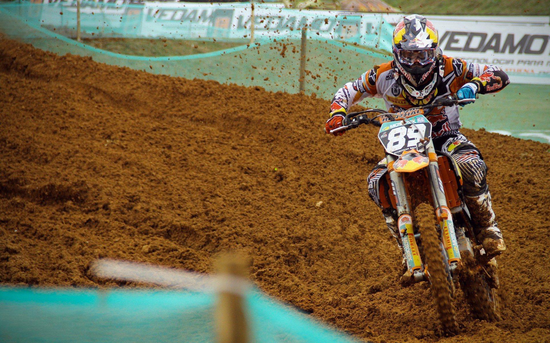 埃泽绝美挑传,谱写绿茵艺术篇章